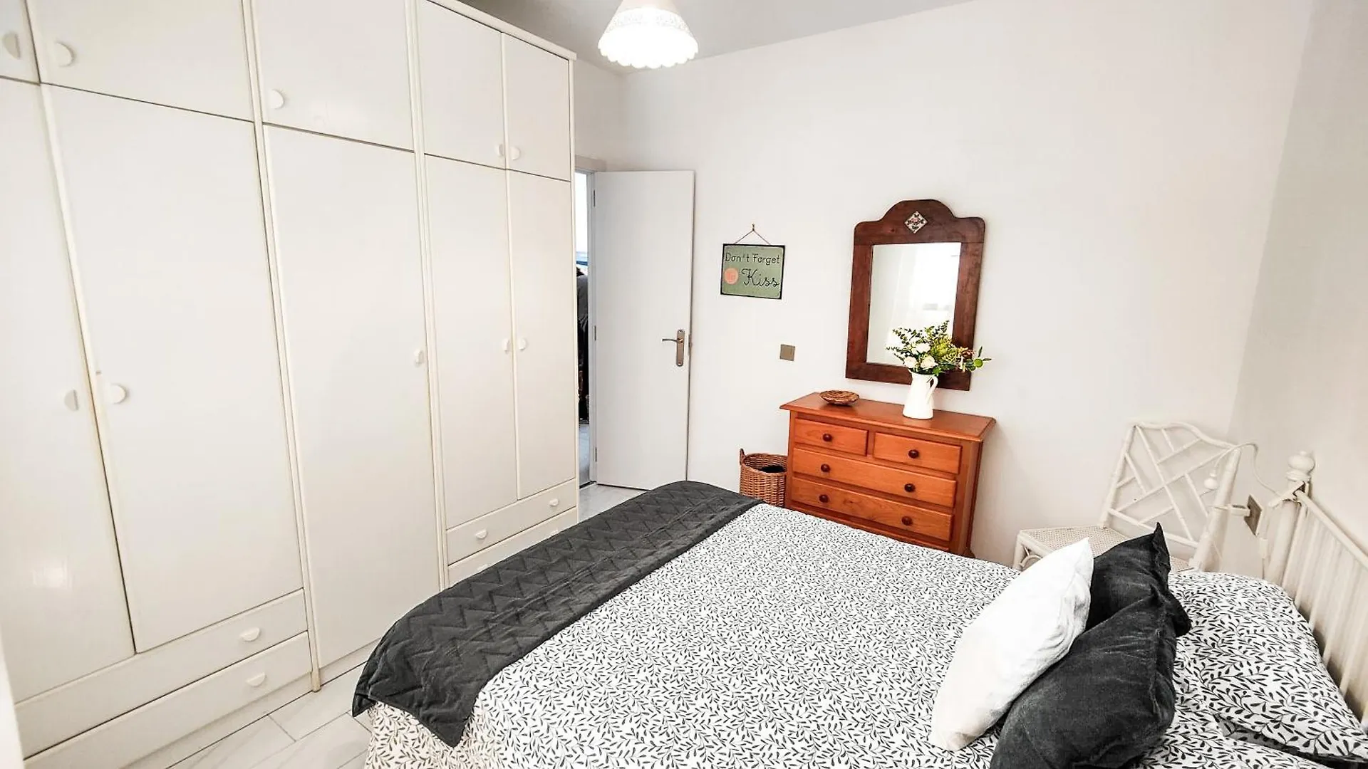 Bonito Apartamento En Playa De La Carihuela Torremolinos Spain